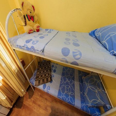 Yourhostel Svyatoshino Kiev Esterno foto